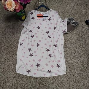 3901 Size Medium Umgee Star Print Short Sleeve Tunic - Pink & Black Stars NWT